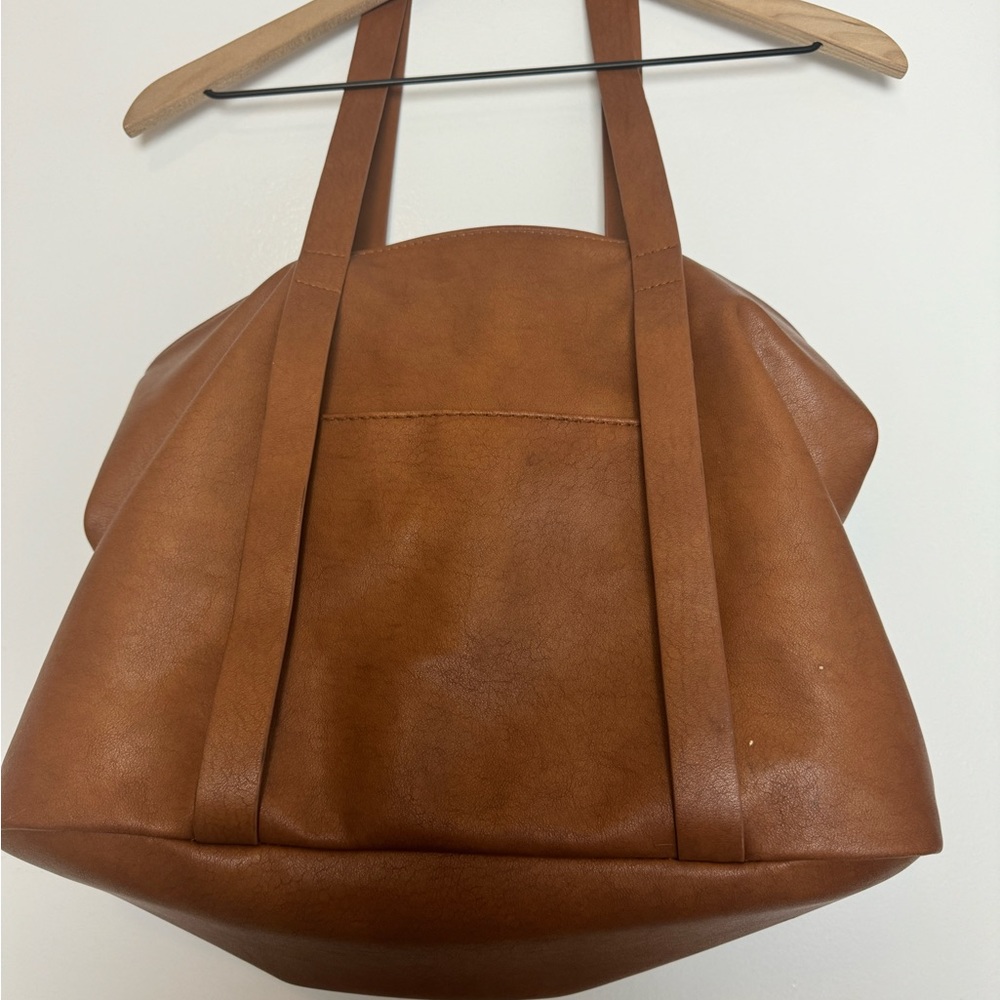 Universal Thread 3 compartment large tote